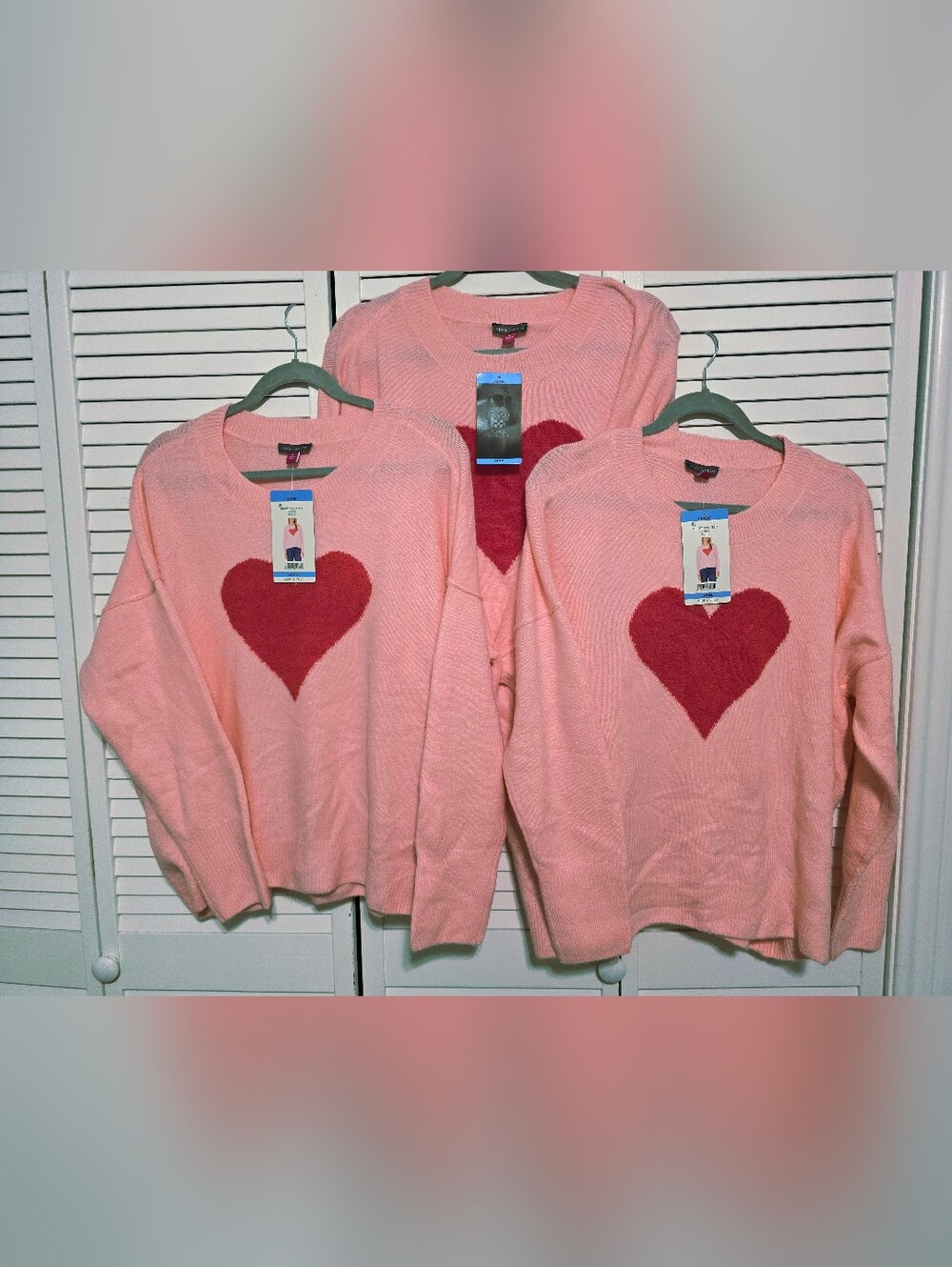 💕 NWT Vince Camuto Heart Sweater – Women's Large – Pink with Red Heart